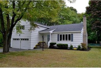 7 Lancaster Ave, Chelmsford, MA 01824