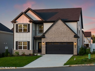 106 Thomas Pointe Ln, Maryville, TN 37803