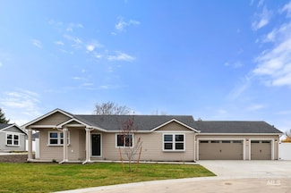 3217 Blackhawk Ct, Lewiston, ID 83501