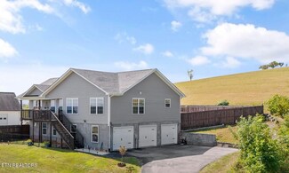 2731 Lucille Ave, Kodak, TN 37764
