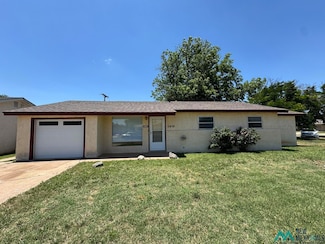 2916 Mandell Cir, Clovis, NM 88101