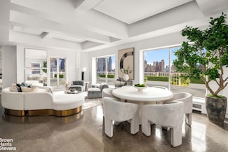 880 5th Ave Unit PHF, New York, NY 10021