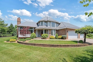 4416 Lakeshore Dr, Kokomo, IN 46901