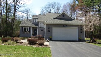53 Laurel Ln, Queensbury, NY 12804