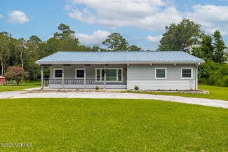 681 Highway 172, Hubert, NC 28539