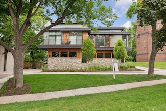1726 Kenwood Pkwy Unit 100, Minneapolis, MN 55405