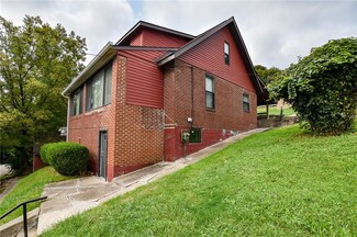 1317 Pitcairn St, Tarentum, PA 15084
