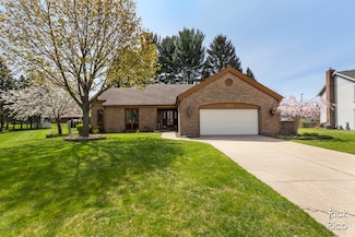 4710 Maplehollow Ct SE, Grand Rapids, MI 49508