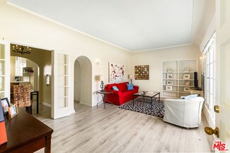 1231 9th St Unit 7, Santa Monica, CA 90401
