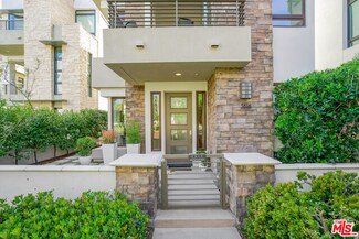 5816 W Seaglass Cir, Playa Vista, CA 90094