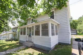 16 Maple St, Cementon, NY 12414
