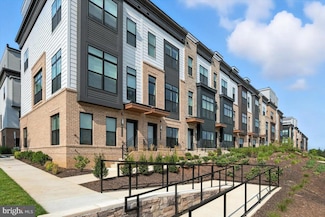 2016 Tysons Ridgeline Rd, Pimmit Hills, VA 22043