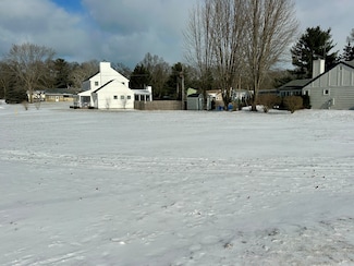 10597 Marquette Dr, Union Pier, MI 49129