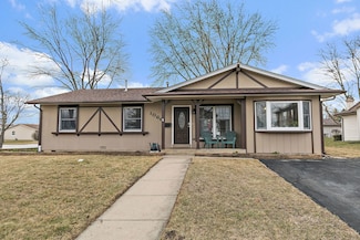 1066 Carpenter Ct, Elk Grove Village, IL 60007