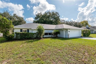 35241 Queens Way, Fruitland Park, FL 34731