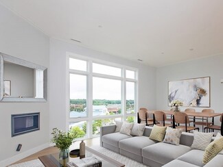 10 Shipyard Dr Unit 515, Hingham, MA 02043