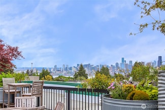 2331 42nd Ave SW Unit 403, Seattle, WA 98116