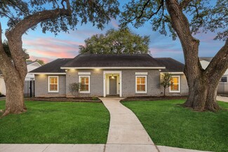 6215 Cheena Dr, Houston, TX 77096