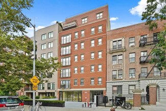 235 Ocean Pkwy Unit 7A, Brooklyn, NY 11218