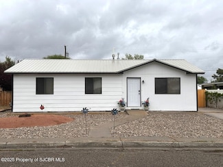 504 N 4th St, Bloomfield, NM 87413