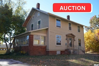 821 E Washington St, Macomb, IL 61455