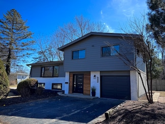 1445 Deerfield Rd, Deerfield, IL 60015