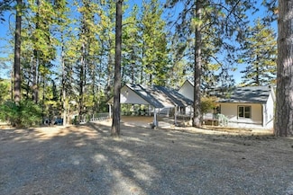 19533 Morningside Rd, Grass Valley, CA 95949