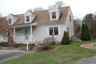 16 Trotting Park Rd Unit 5B, Teaticket, MA 02536