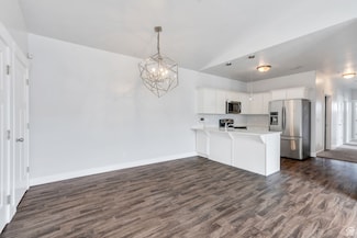 108 W Seasons Dr, Orem, UT 84059