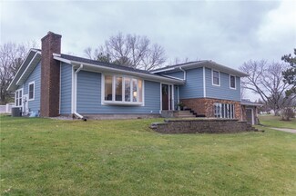 3503 W Country Club Ln, Altoona, WI 54720