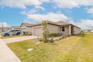 207 Pitching Wedge Dr, Daytona Beach, FL 32124