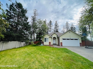 8351 N Audubon Dr, Hayden, ID 83835