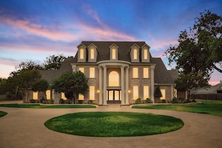 2800 Park Dr, Arlington, TX 76016