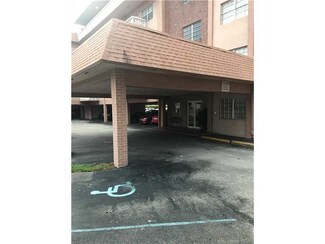 5731 NW 37th St Unit 204-A, Virginia Gardens, FL 33166