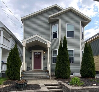 32 Sacandaga Rd, Schenectady, NY 12302