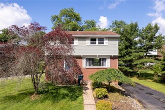 375 Lime Oak Dr, Pittsburgh, PA 15235