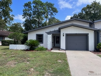83 Golfview Dr, Homosassa, FL 34446
