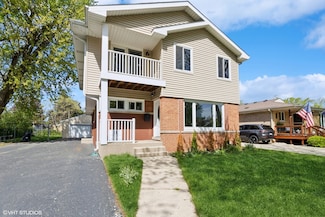 524 Willow St, Itasca, IL 60143