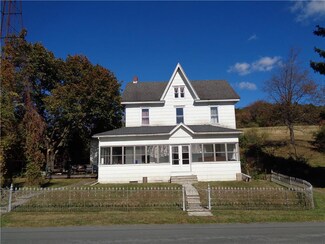 6975 Country Spring Rd Unit 6983, New Tripoli, PA 18066