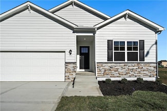 601 Short St, Liberty, MO 64068