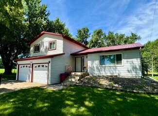 714 Highway Ave SW, Fostoria, IA 51340