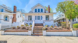 32 W Johnson Ave, Somers Point, NJ 08244