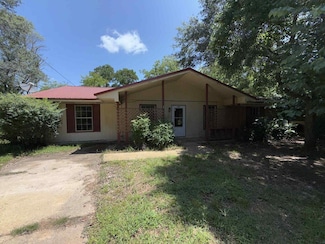 230 Sharon Ct, Ozark, AL 36360