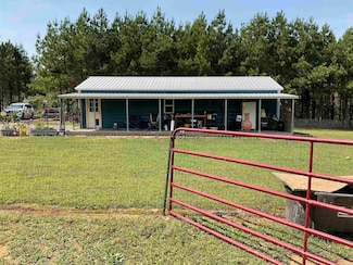 336 Quarry Rd, Scotland, AR 71749