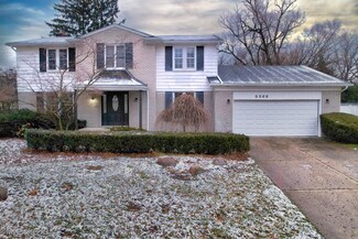 6569 Post Oak Dr, West Bloomfield, MI 48322