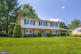 213 Wildman St NE, Leesburg, VA 20176