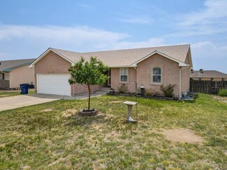 312 W Marble Dr, Pueblo, CO 81007