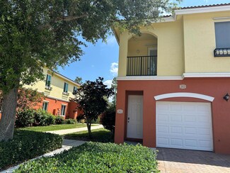 49 SE Sedona Cir Unit 202, Stuart, FL 34994