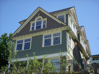 1002 N Garden St, Bellingham, WA 98225