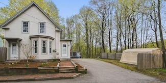 130 Franklin St, Milford, NH 03055